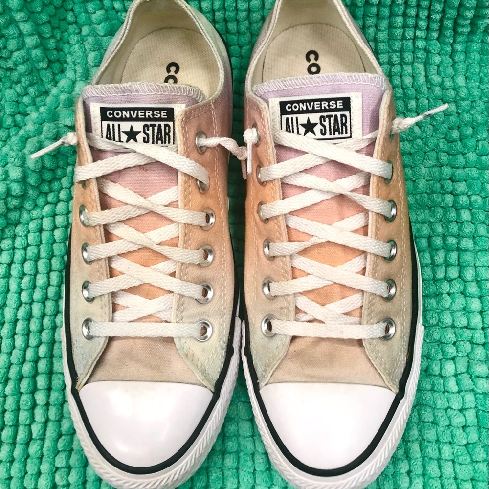 Converse All Star Low Top Sneakers in Pink Peach Ombre. Excellent. Sz 8 Women